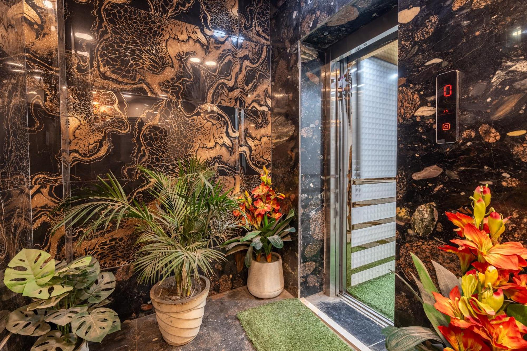 דירות ניו דלהי Homlee-Vintage 2Bhk-Ndls-Lift-Bharat Mandapam מראה חיצוני תמונה